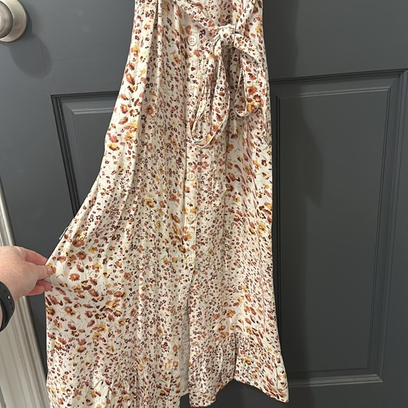 Floral Abercrombie and fitch midi dress - Picture 4 of 4